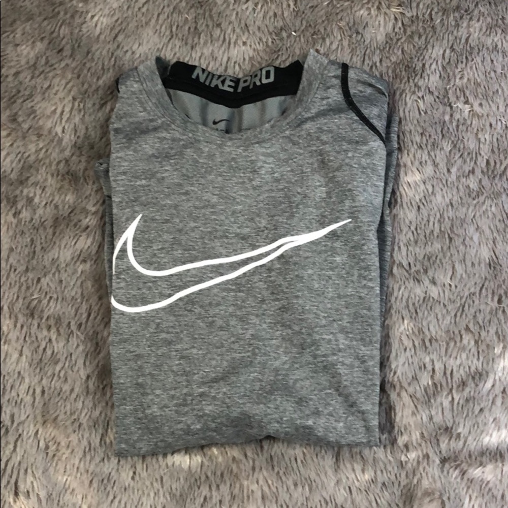 boy’s nike shirt